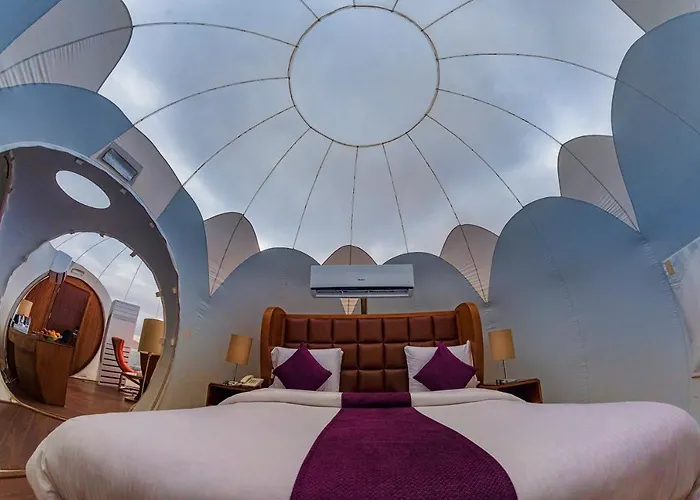 Petra Bubble Luxotel