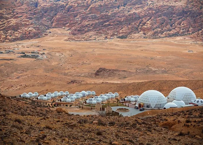 Petra Bubble Luxotel